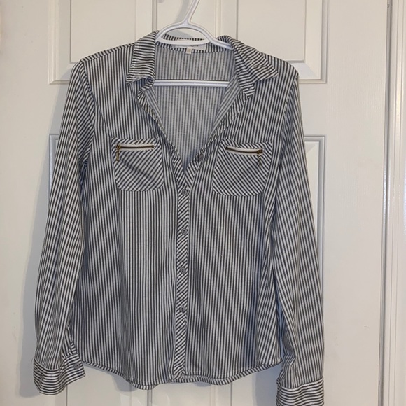 Eden & Olivia Tops - Striped business shirt